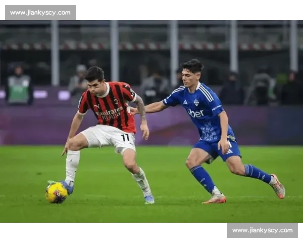 红黑军团主场迎战巴勒莫焦点对决意甲悬念再起赛季关键战火热上演